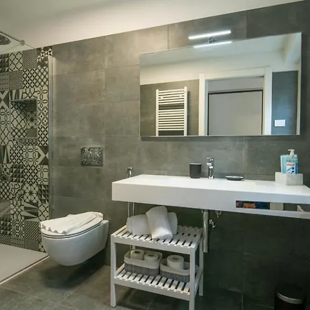 Apartment Comballo